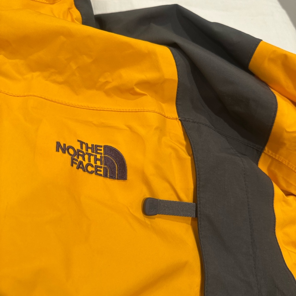 North Face Summit Series Gortex Jacket - image 5